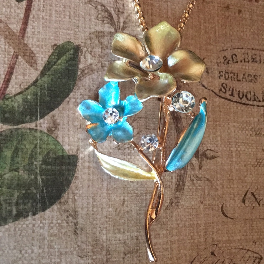 Double Flower Brooch/ Pendant Necklace - Picture 6 of 12